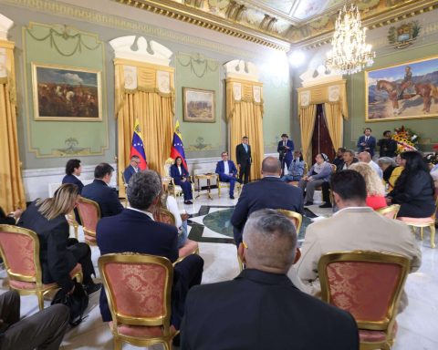 «Delcy warns of plans to «derail and disrupt» the process of coexistence and peace