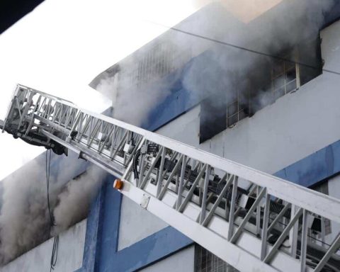 Employee tells how the fire in the Garrido building surprised them