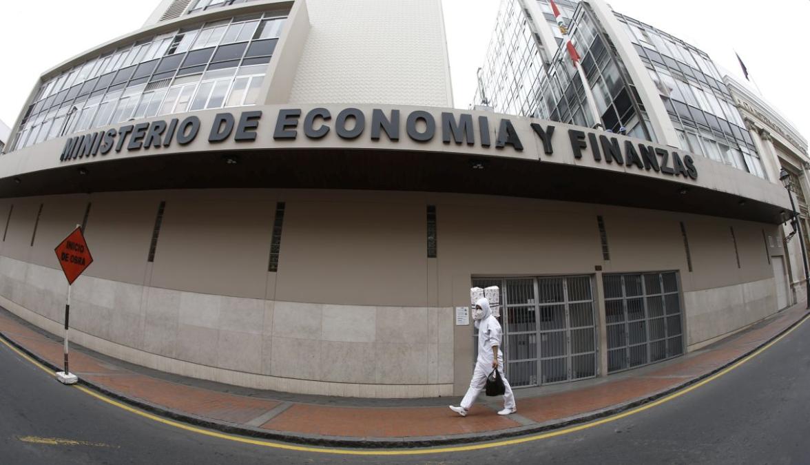 Executive prepares action before the TC against a norm approved in Congress