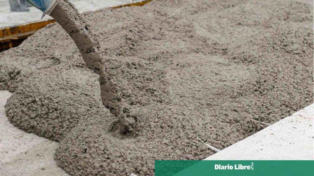 Exports save the Dominican cement industry