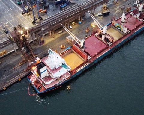 Exports to the US fall 25.5% in January, but sales to China rise