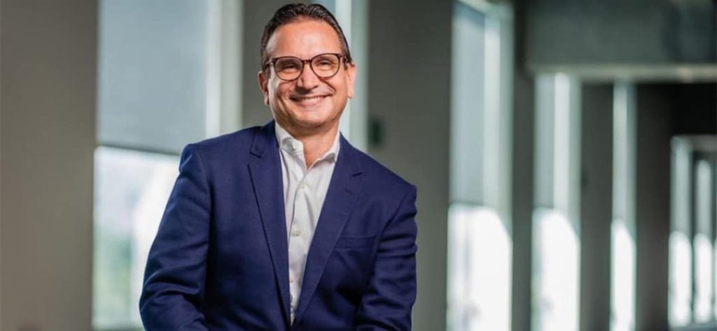 presidente Juan Carlos Mora