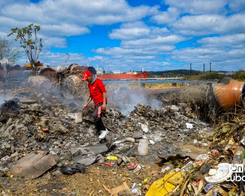 Fire and smoke: garbage dumps in Havana burn and continue to grow