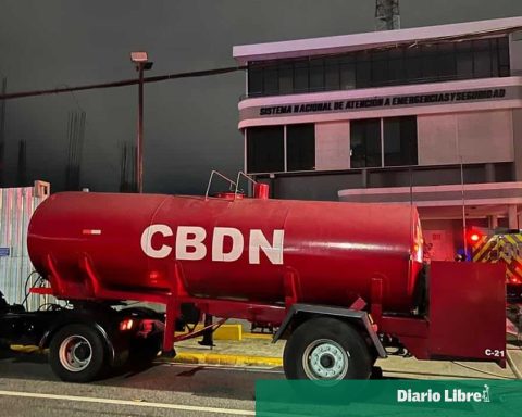 Fire at 9-1-1 headquarters causes evacuation of personnel