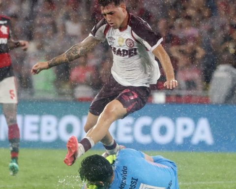 Flamengo fights, but succumbs to Lanús and loses the Recopa title