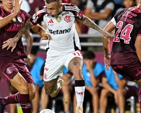 Flamengo plays poorly and starts Recopa Sudamericana with defeat