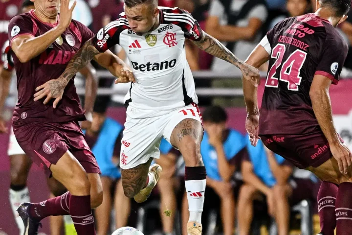 Flamengo plays poorly and starts Recopa Sudamericana with defeat