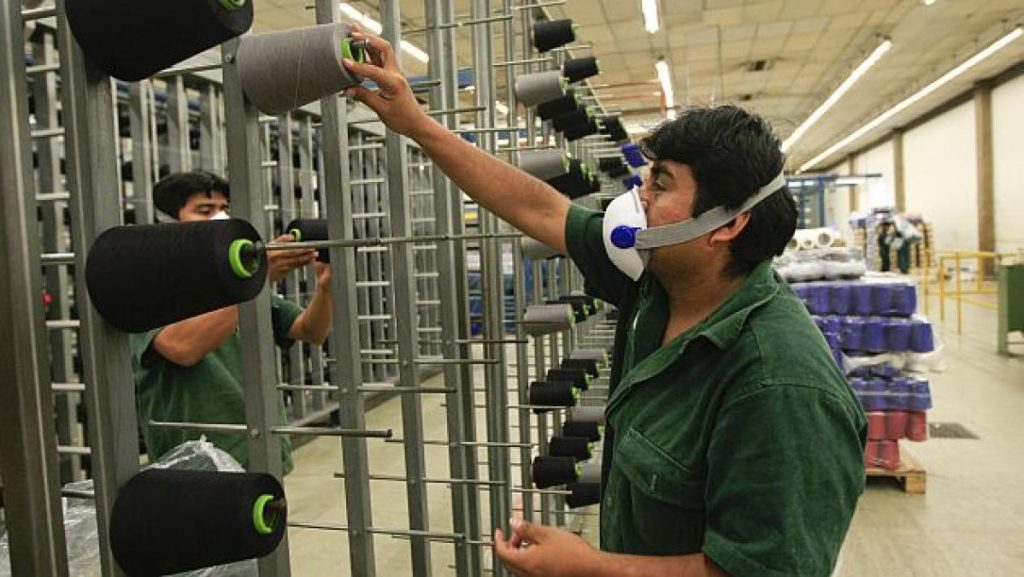 Formal employment increased 4.1% in December