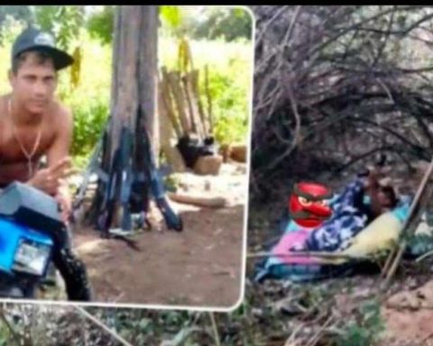 Four members of El Gilbert killed and rifles seized