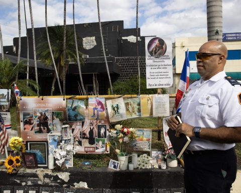 From firefighter in Venezuela to rescuer in the Dominican Republic, the story of migrant Thony López