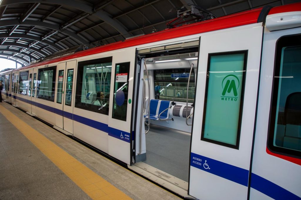 Desde este miércoles: estos son los horarios de la nueva Línea 2C del Metro y uso totalmente gratis