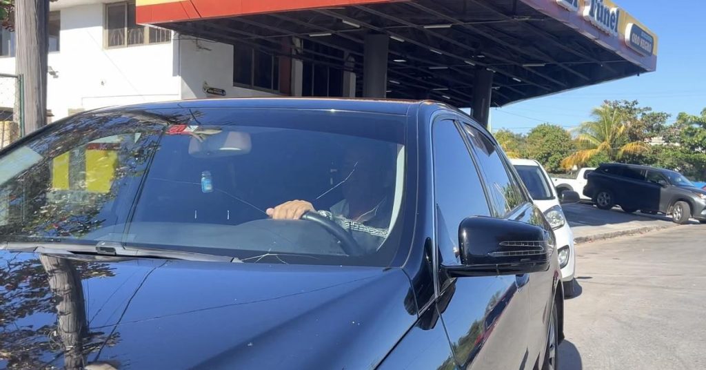 Gasoline rationing extends to embassies in Cuba