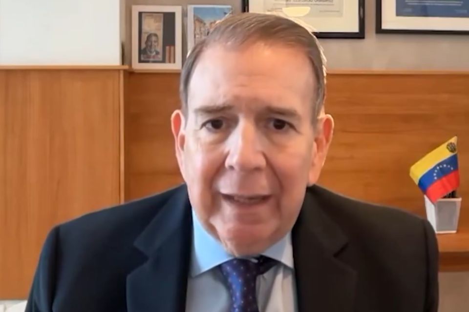 González Urrutia celebrates the release of political prisoners, but demands full freedom