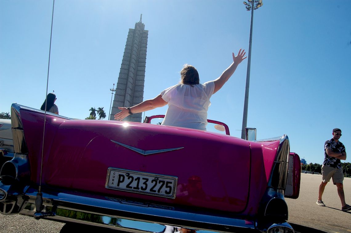 Goodbye in the Plaza