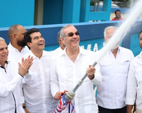 Government delivers new aqueduct in Villa Altagracia that guarantees drinking water to more than 73 thousand people
