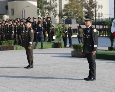 Guillermo Briseño Lobera protests as commander of the National Guard