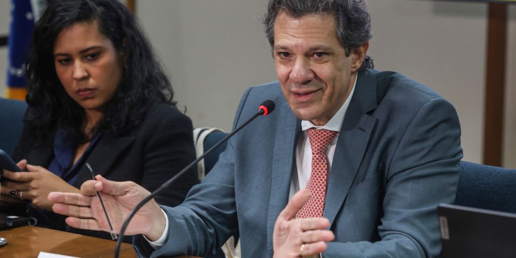 Haddad asks Congress to tackle the problem of super salaries