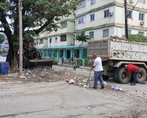 Havana is drowning in garbage and Díaz-Canel criticizes his cadres for allowing it