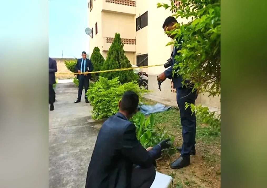 He died while installing an air conditioner