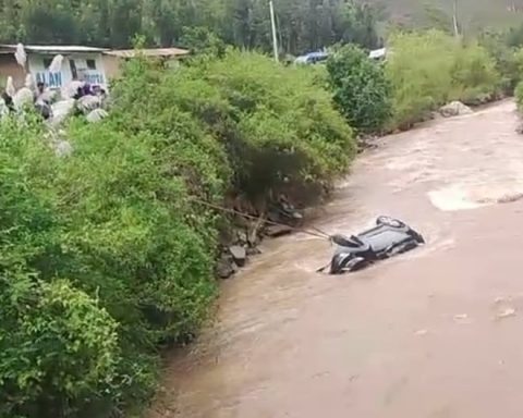 Huánuco: Father loses his life after falling into the river and his daughter survives