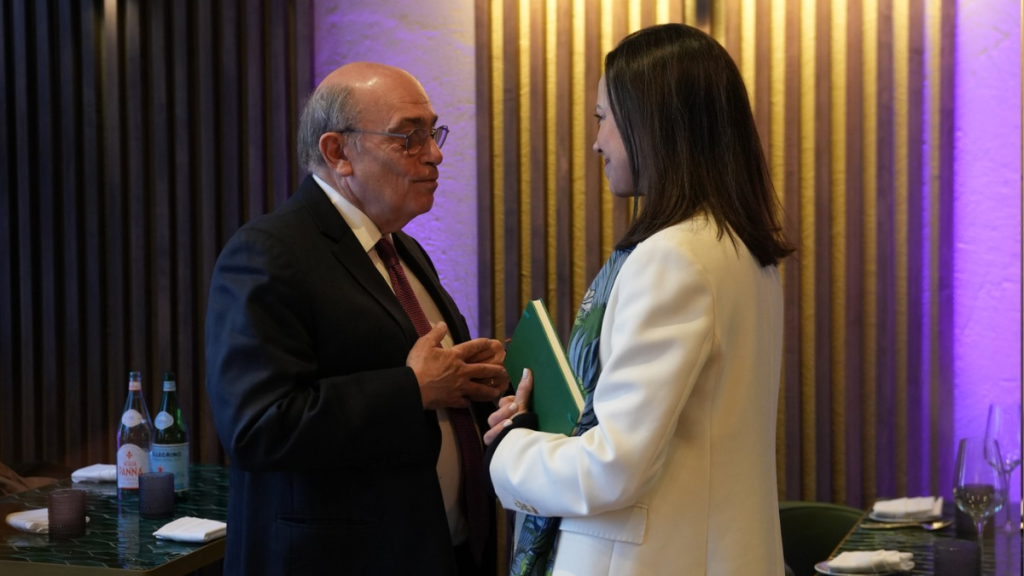 Hugo de Zela responds to María Corina Machado: "You can count on our fraternal support"