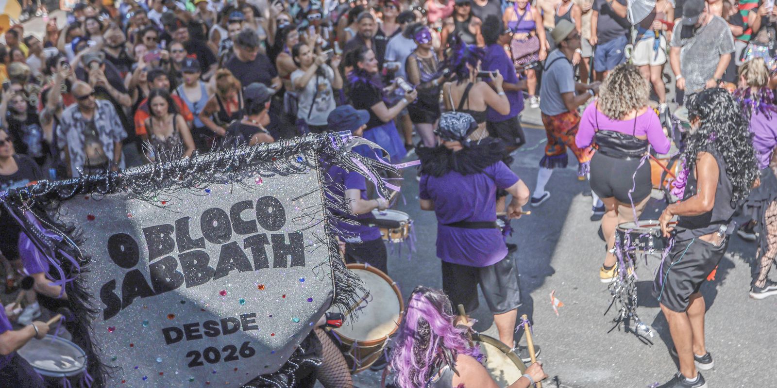 In SP, the block mixes Black Sabbath classics with Brazilian rhythms