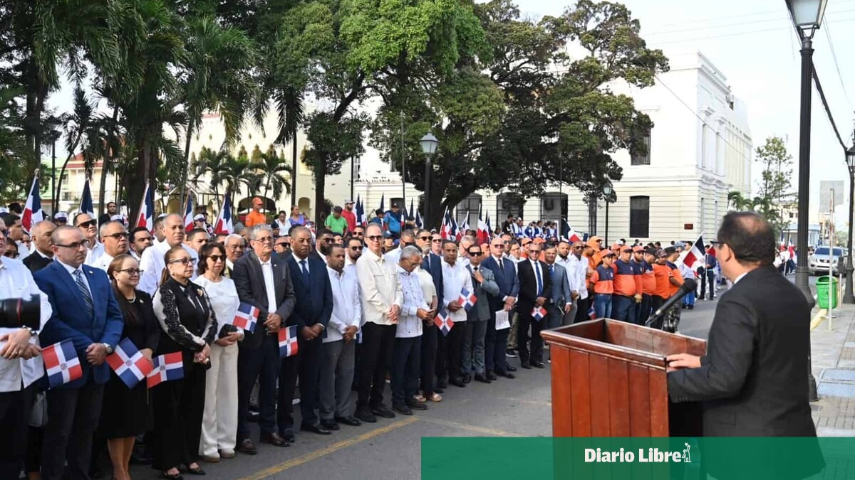 In Santiago they commemorate the 182nd anniversary of National Independence