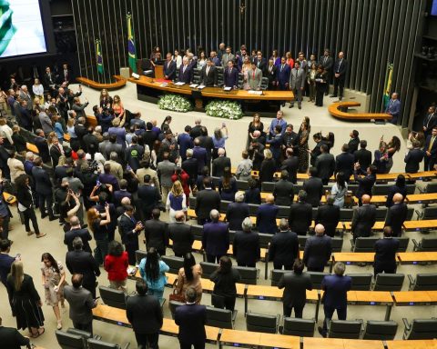 In a message to Congress, Lula defends the end of the 6x1 scale