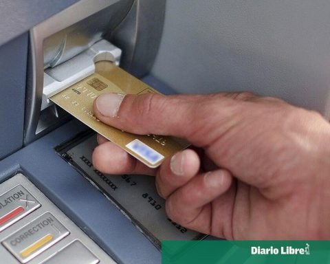 Indiscriminate account seizures continue to affect users