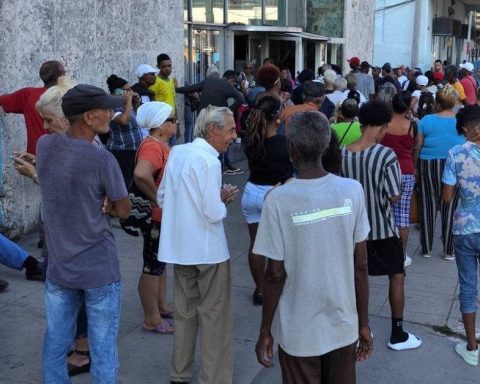 Instead of dialogue, the Cuban regime announces “a very difficult reorganization process for the population”