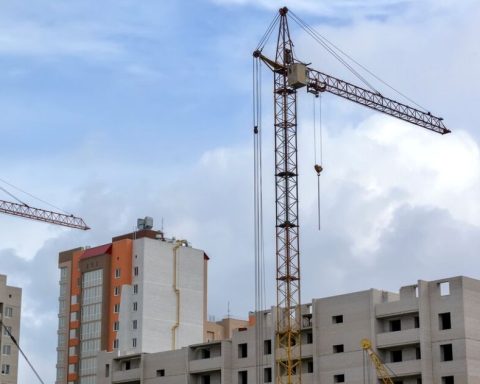 Investment rebounds thanks to construction, but consumption weakens