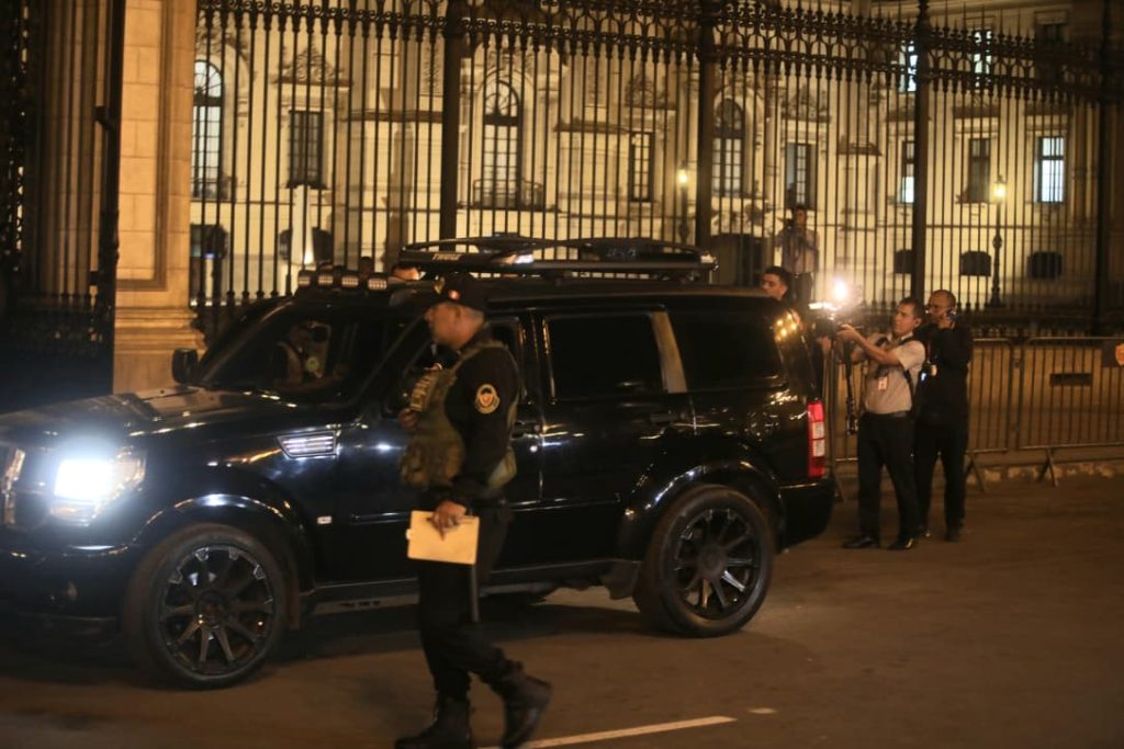 José Jerí leaves the Government Palace after being censured by Congress: this was his departure