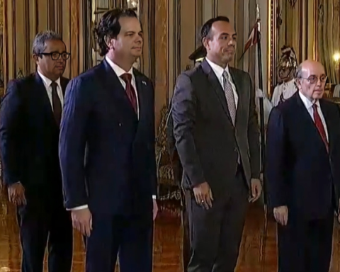 José Jerí received credentials from the new US ambassador, Bernie Navarro