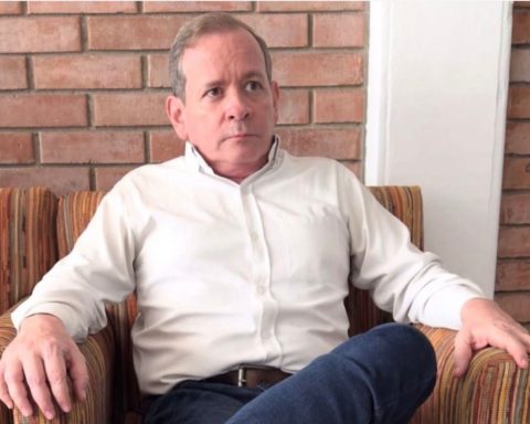 Juan Pablo Guanipa agrees with a reconciliation: "But with truth and justice ahead"