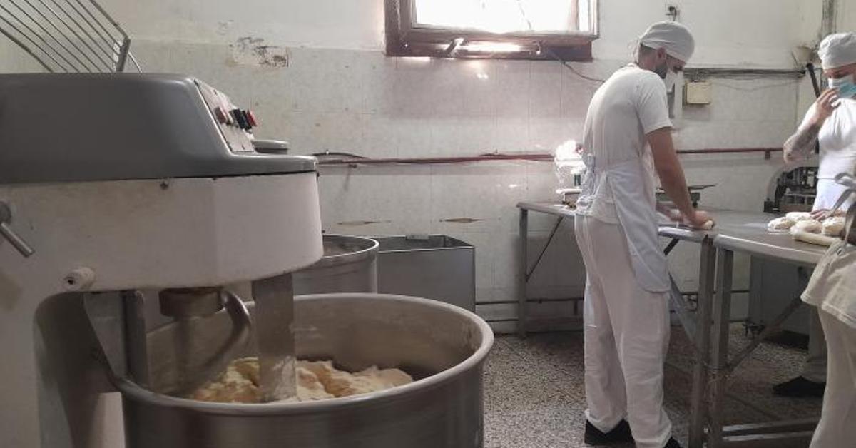 Lacking diesel, Havana bakeries try to return to the manufactured gas of the last century