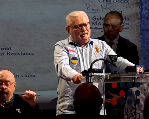 Lech Walesa to the Cubans: "They must take advantage of Trump, but he will not bring them freedom"