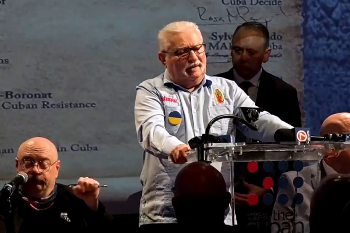 Lech Walesa to the Cubans: "They must take advantage of Trump, but he will not bring them freedom"