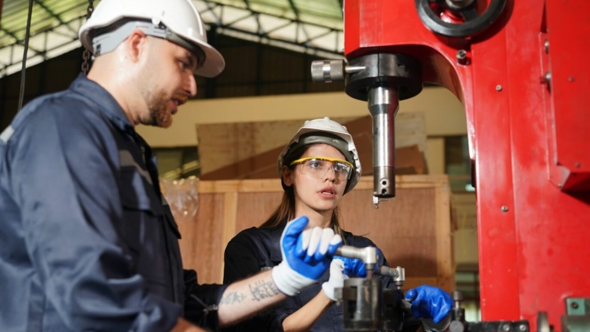 Let's build a strong bridge between employer and employee