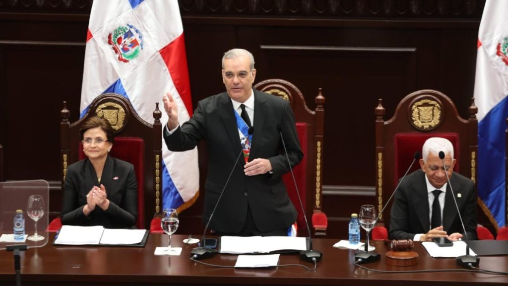 Luis Abinader announces a free zone of dry ports on his border with Haiti