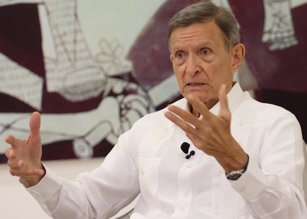 Luis Abinader receives invitation from Donald Trump to participate in summit