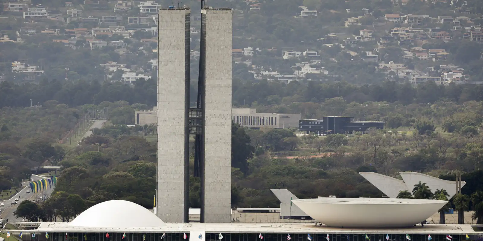 Lula sanctions, with vetoes, salary adjustment for Legislative positions