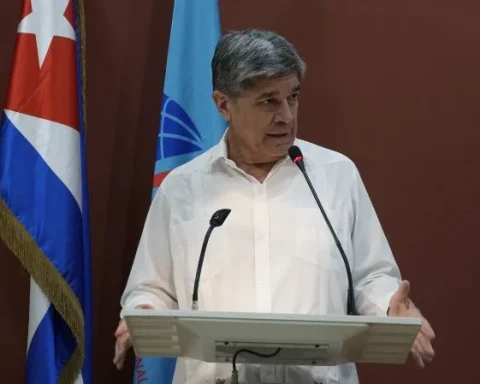 El vicecanciller cubano Carlos Fernández de Cossío