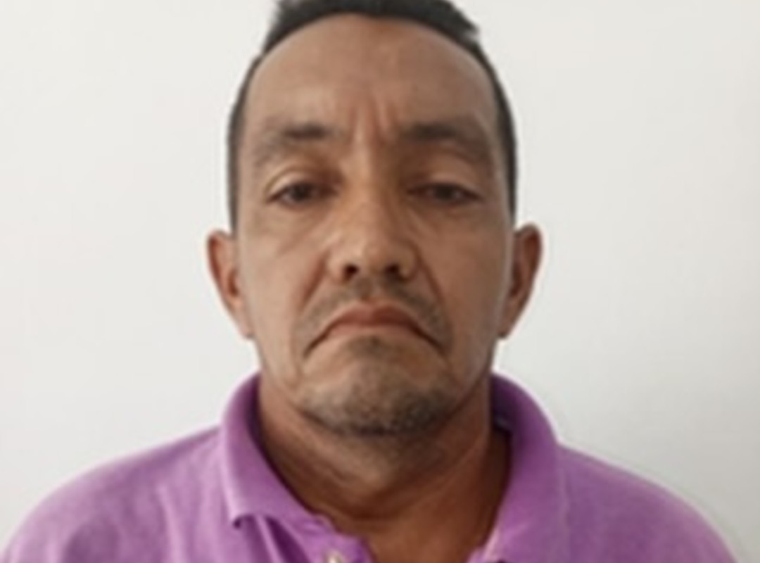Man arrested for attacking his partner and stepdaughters in Sucre