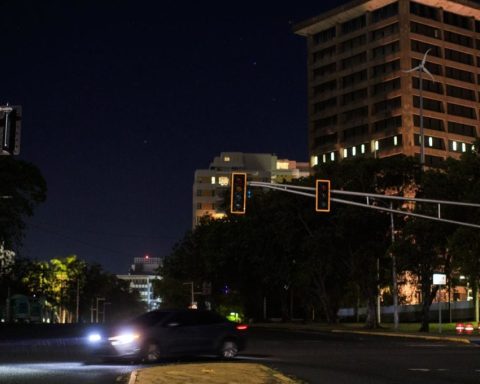 Apagón masivo: recuperación del servicio eléctrico avanza con 80% de la demanda