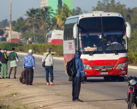Matanzas without urban and intermunicipal transportation and only one daily departure to Havana due to fuel crisis
