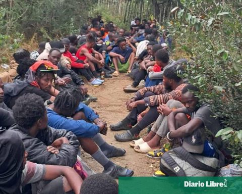 More than 60 Haitian immigrants detained in Loma de Cabrera