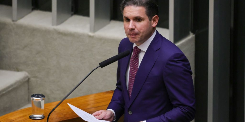 Motta promises to advance on 6x1 scale and work through applications