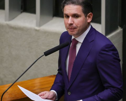 Motta promises to advance on 6x1 scale and work through applications