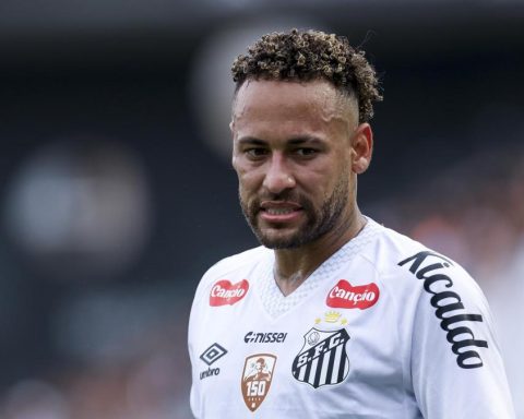 Neymar's blunder and the World Cup increasingly further away