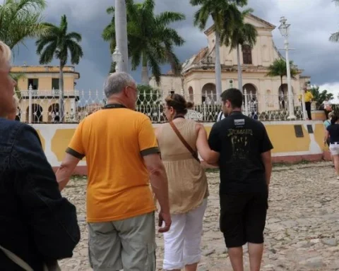 Turistas en Trinidad, Cuba